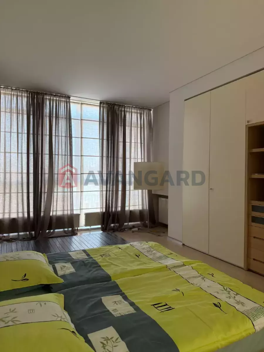 3 ����. ��������, 157/-/- ��. �., 4/10 ���� ���� 15