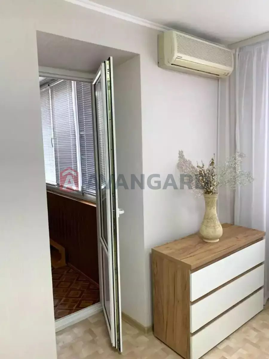 2 ����. ��������, 40/-/7 ��. �., 3/9 ���� ���� 3