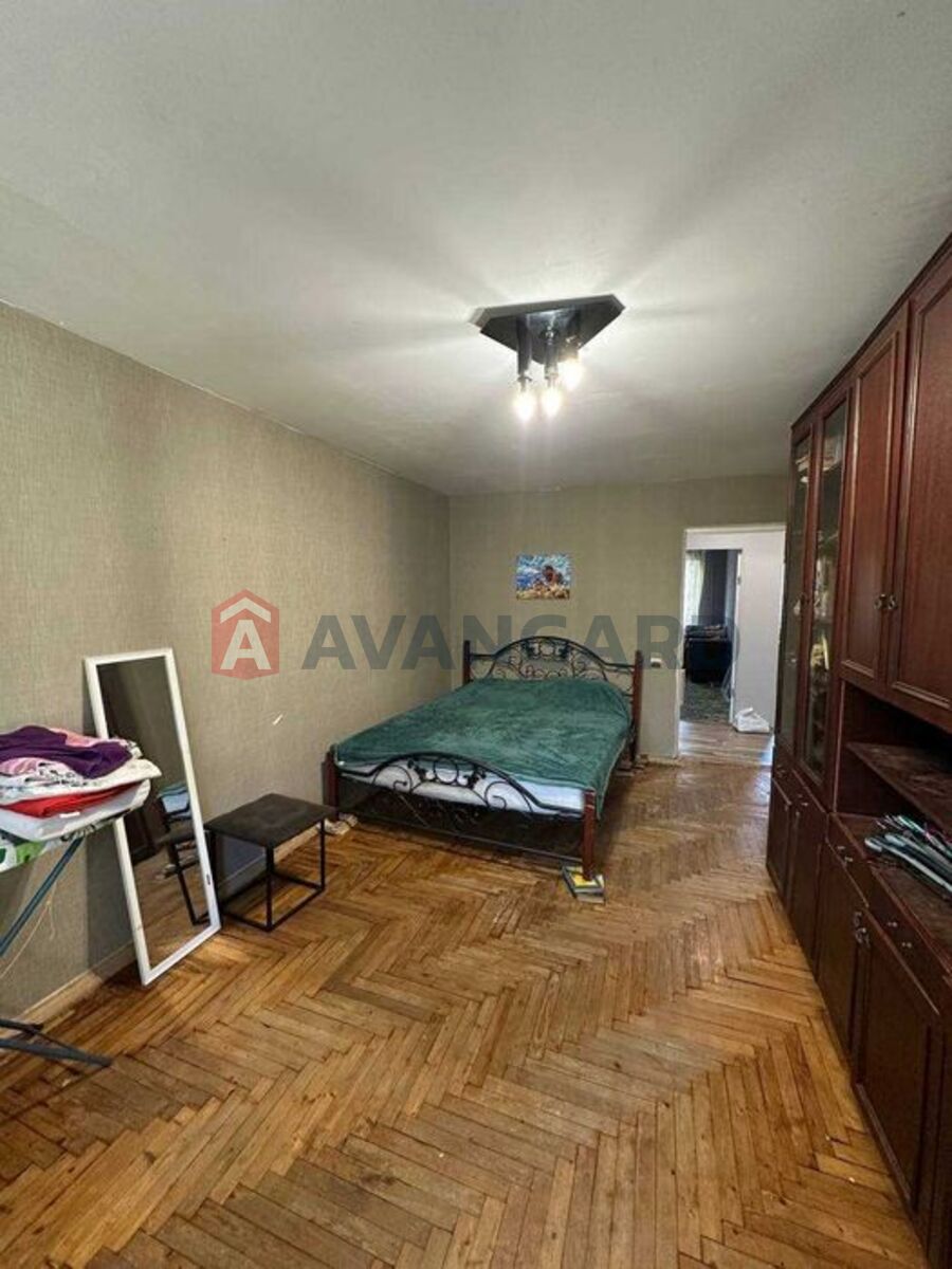 2 ��. ��������, 48/-/7 ��. �., 4/5 ������ ���� 7