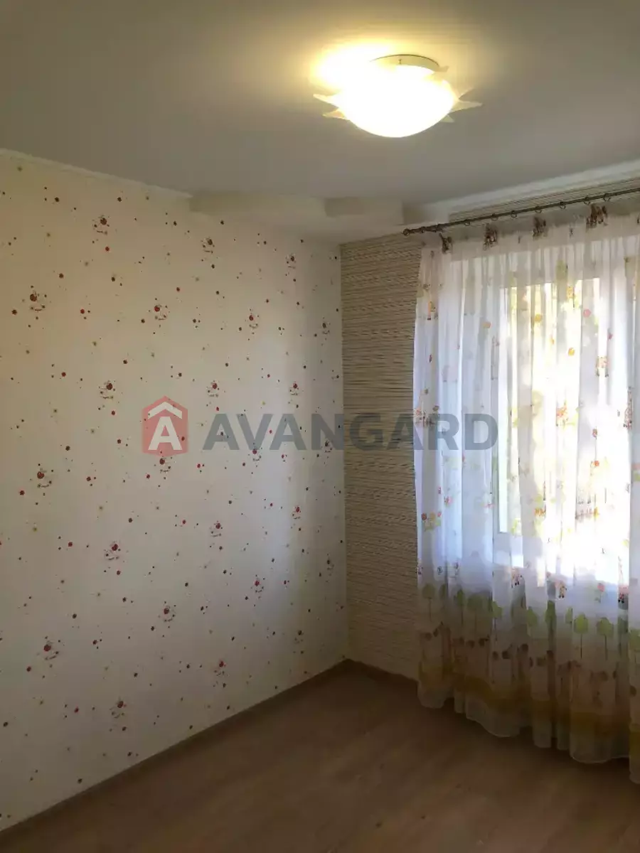 3 ��. ��������, 68/41/10 ��. �., 5/9 ������ ���� 6