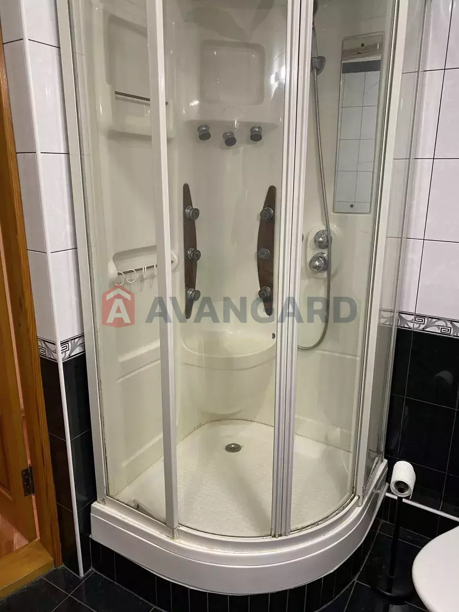 2 ��. ��������, 76/-/14 ��. �., 8/12 ������ ���� 5