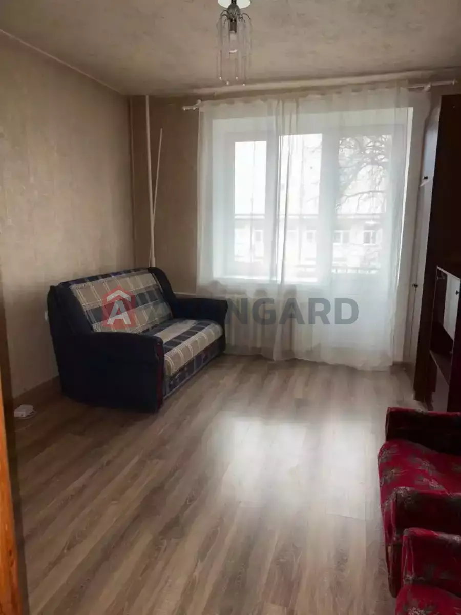 2 ��. ��������, 60/-/9 ��. �., 4/5 ������ ���� 14