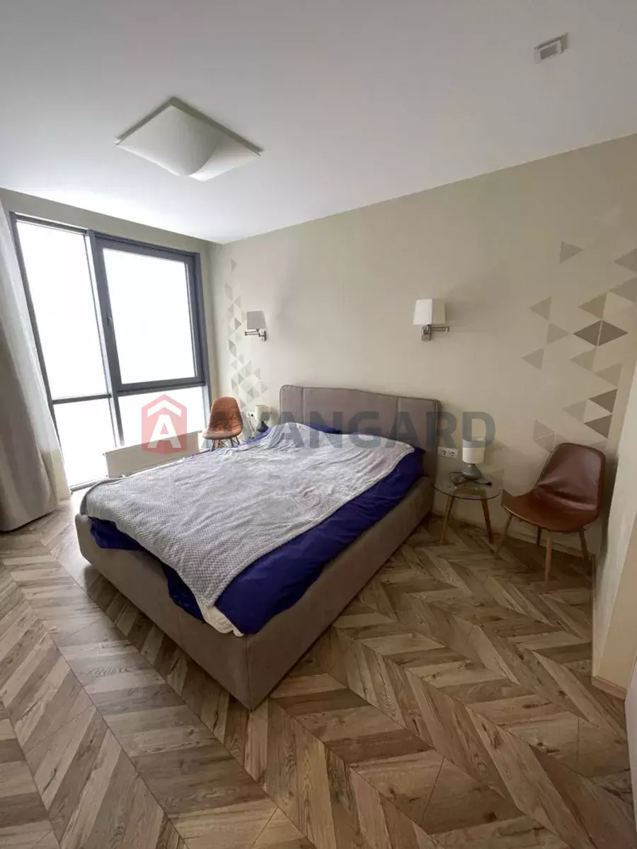 4 ��. ��������, 145/-/50 ��. �., 5/7 ������ ���� 10