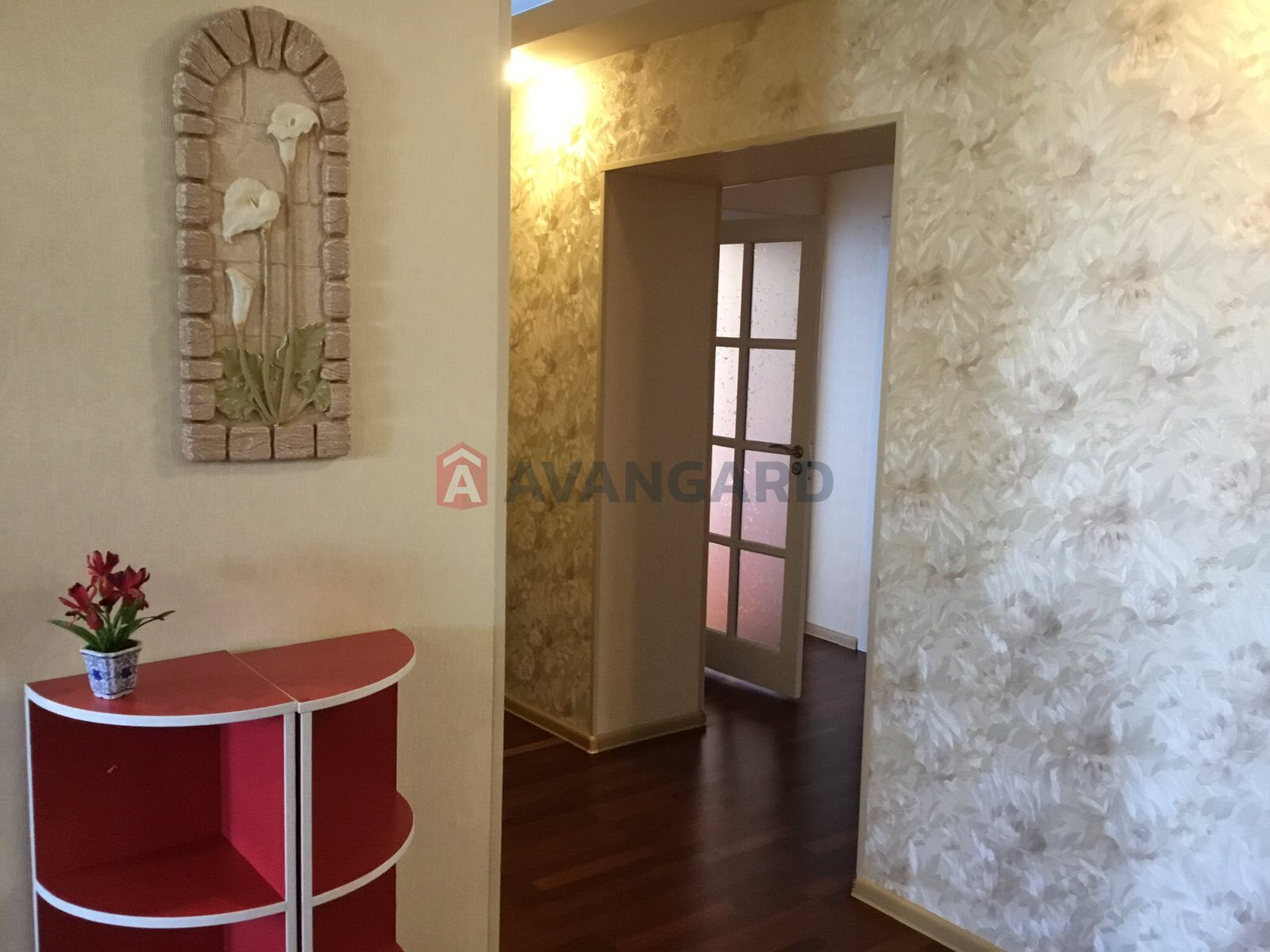 3 ��. ��������, 120/-/17 ��. �., 10/17 ������ ���� 6