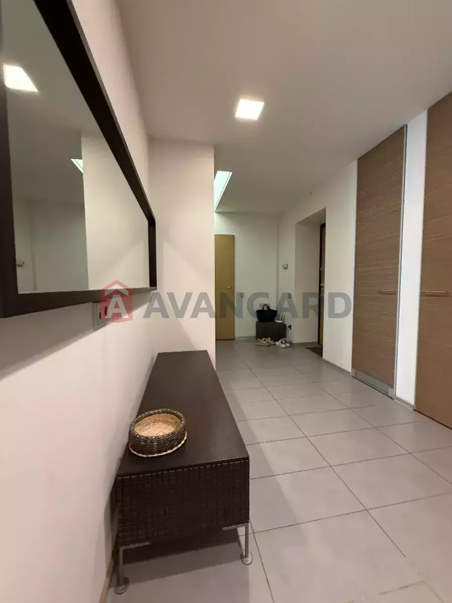 3 ����. ��������, 157/-/- ��. �., 4/10 ���� ���� 7