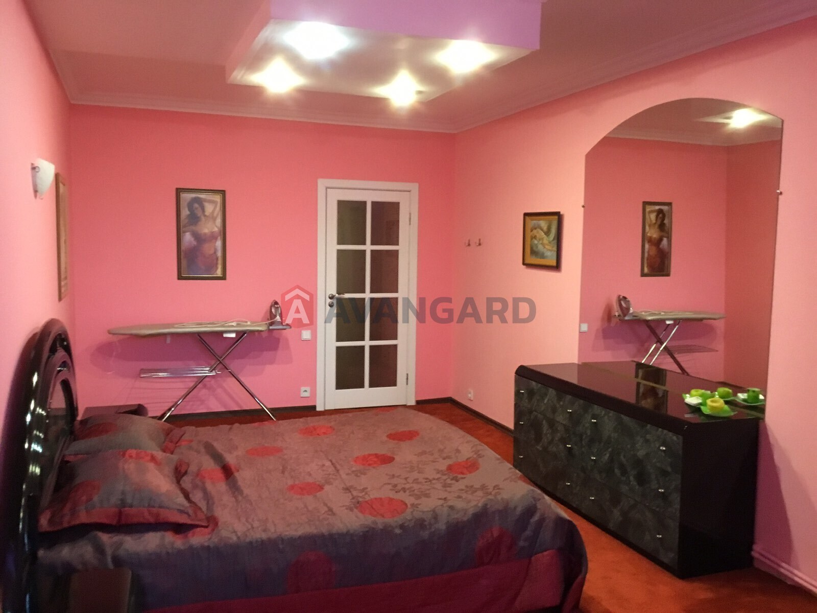 3 ��. ��������, 120/-/17 ��. �., 10/17 ������ ���� 8