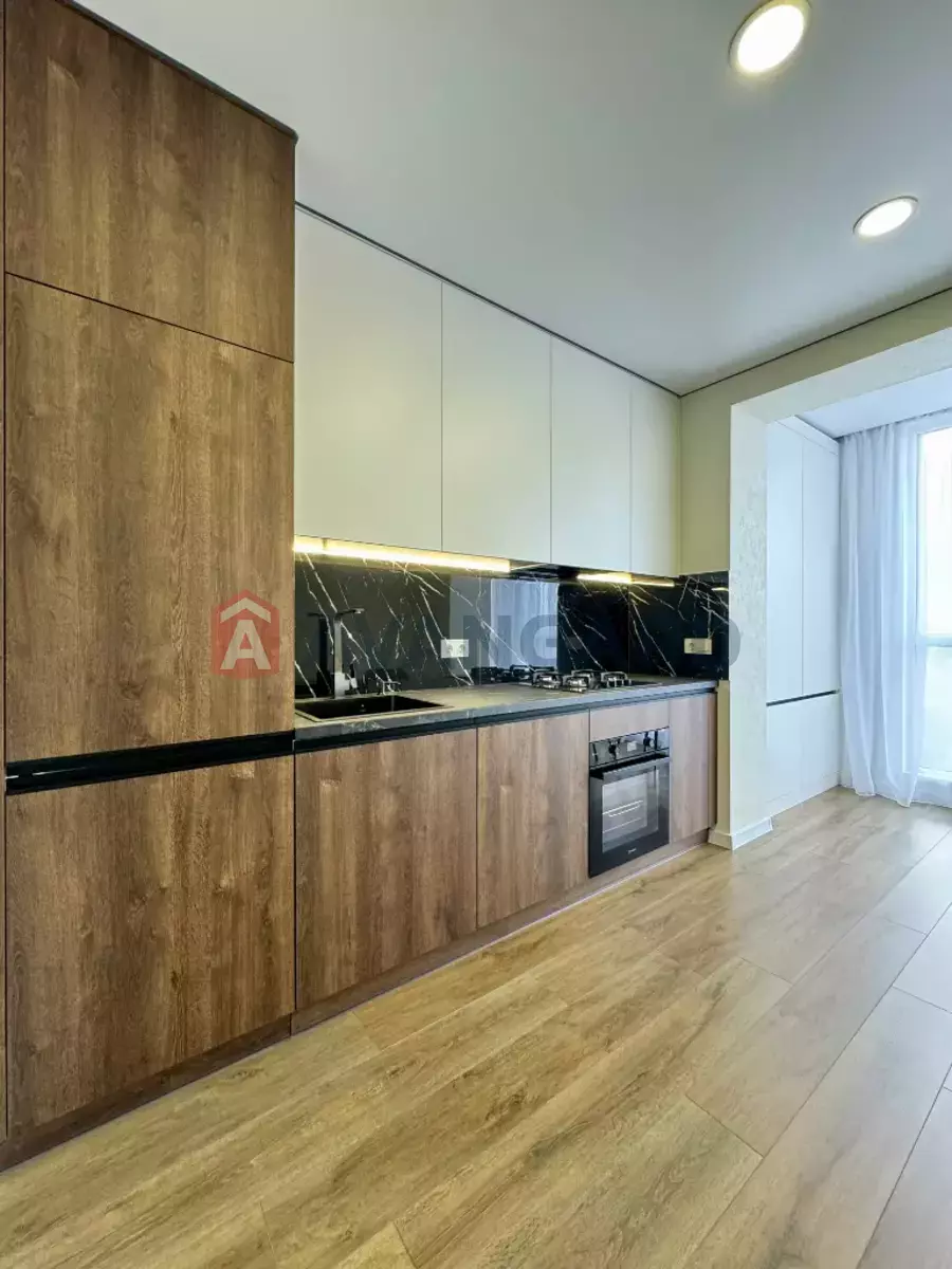 2 ����. ��������, 45/-/15 ��. �., 7/10 ���� ���� 2