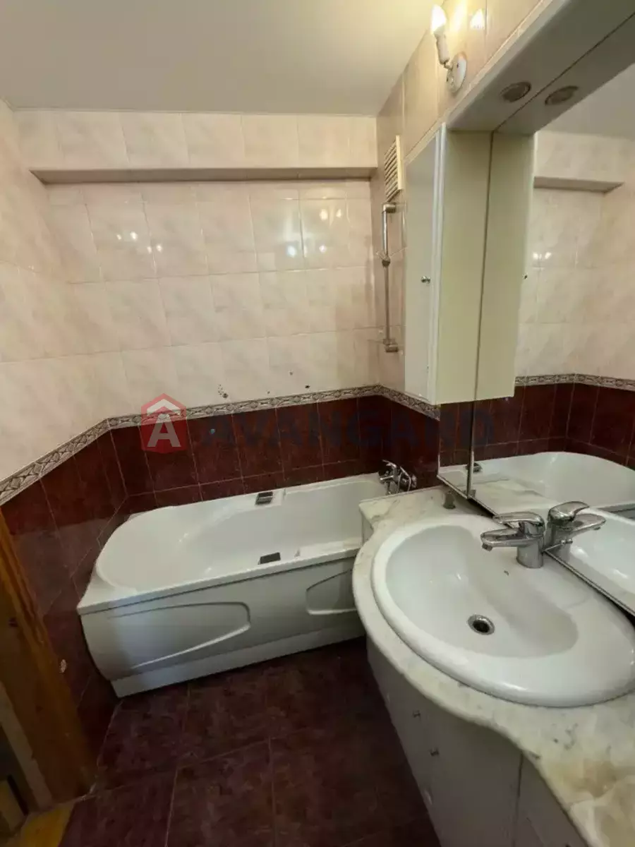 2 ��. ��������, 50/35/10 ��. �., 3/10 ������ ���� 8