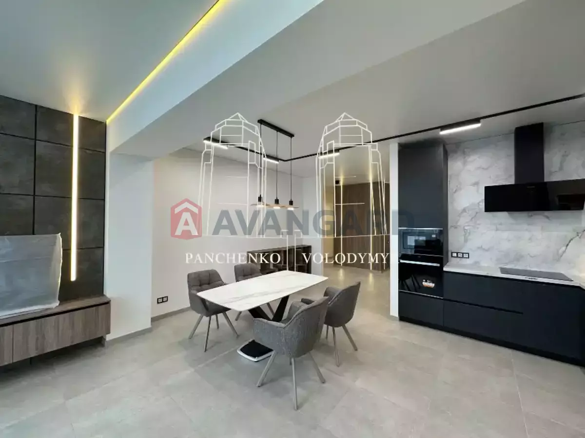 3 ��. ��������, 115/-/25 ��. �., 5/14 ������ ���� 20