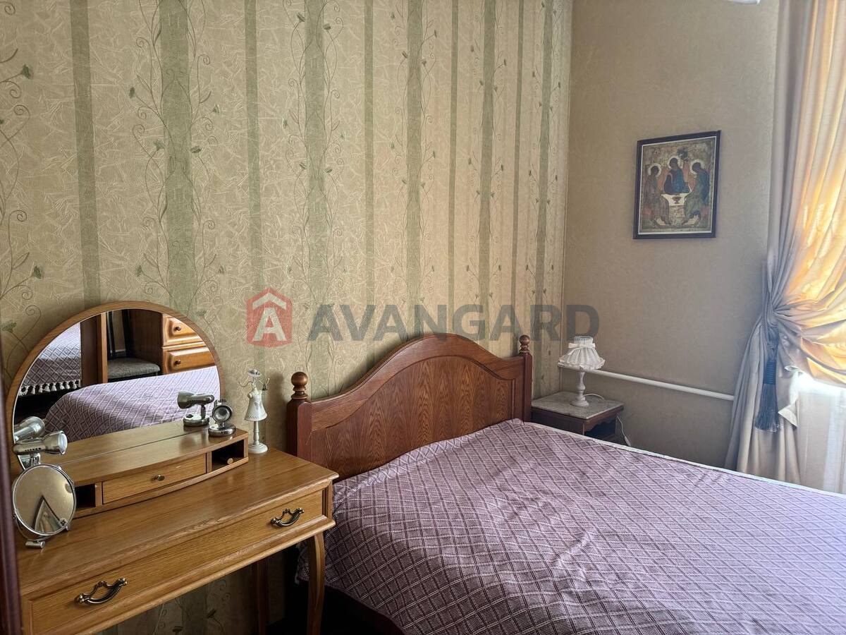 3 ����. ��������, 65/40/8 ��. �., 2/2 ���� ���� 7