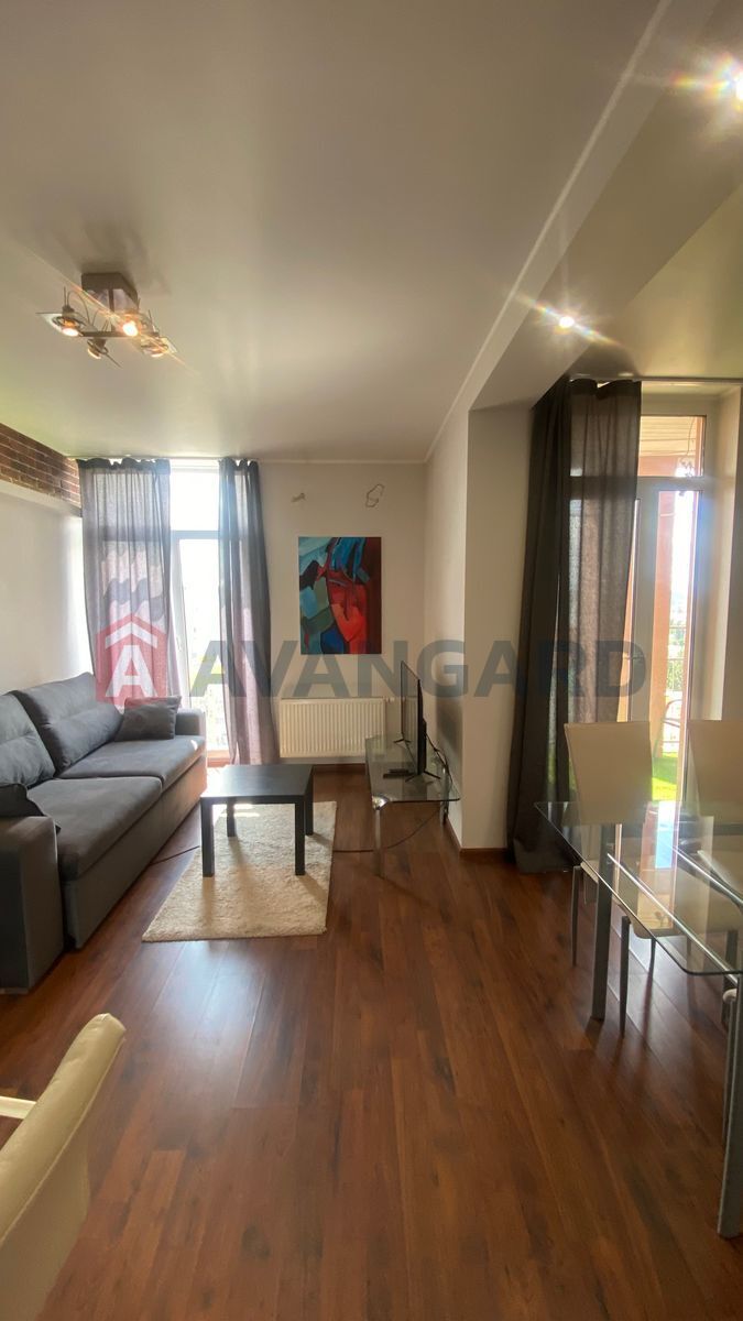 1 ����. ��������, 35.4 / 18 / 8 ��. �., 16/17 ���� ���� 8