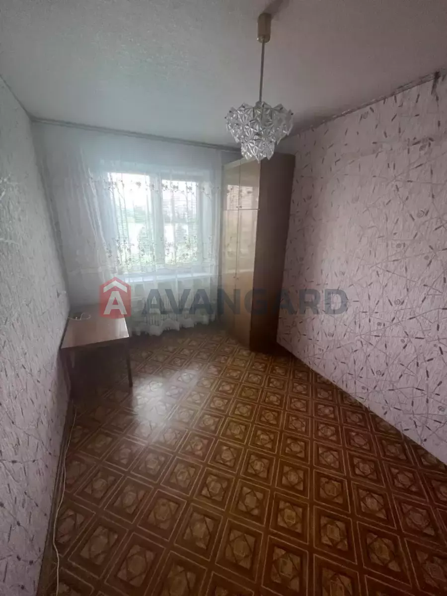 3 ��. ��������, 66/-/8 ��. �., 5/9 ������ ���� 9