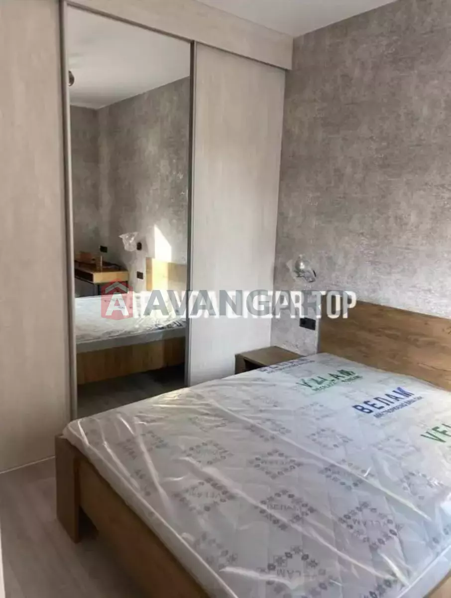 2 ��. ��������, 42/-/- ��. �., 3/10 ������ ���� 2