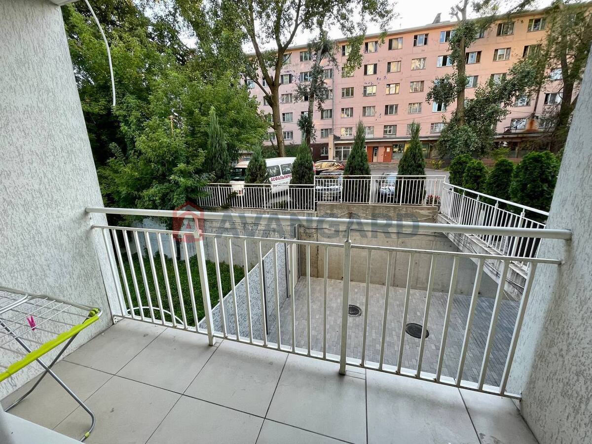 1 ��. ��������, 50/-/- ��. �., 1/10 ������ ���� 7