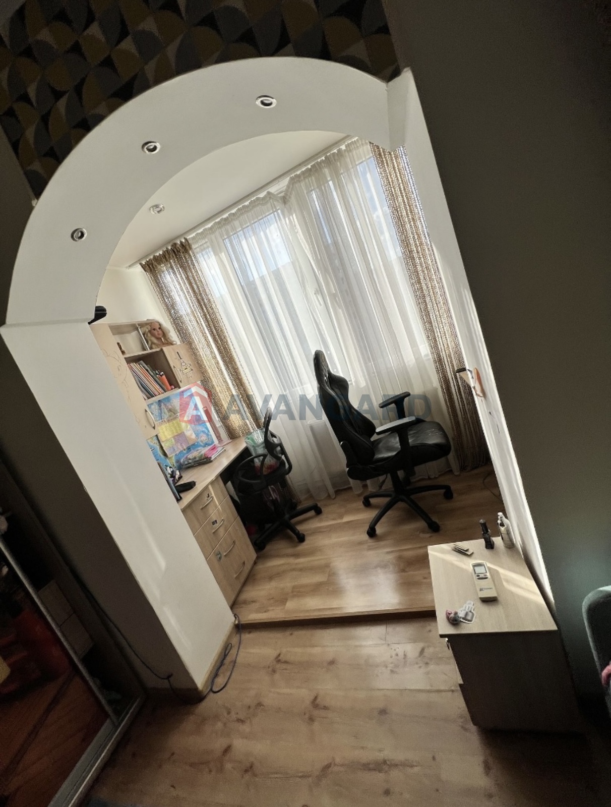 3 ��. ��������, 74/60/8 ��. �., 5/10 ������ ���� 5