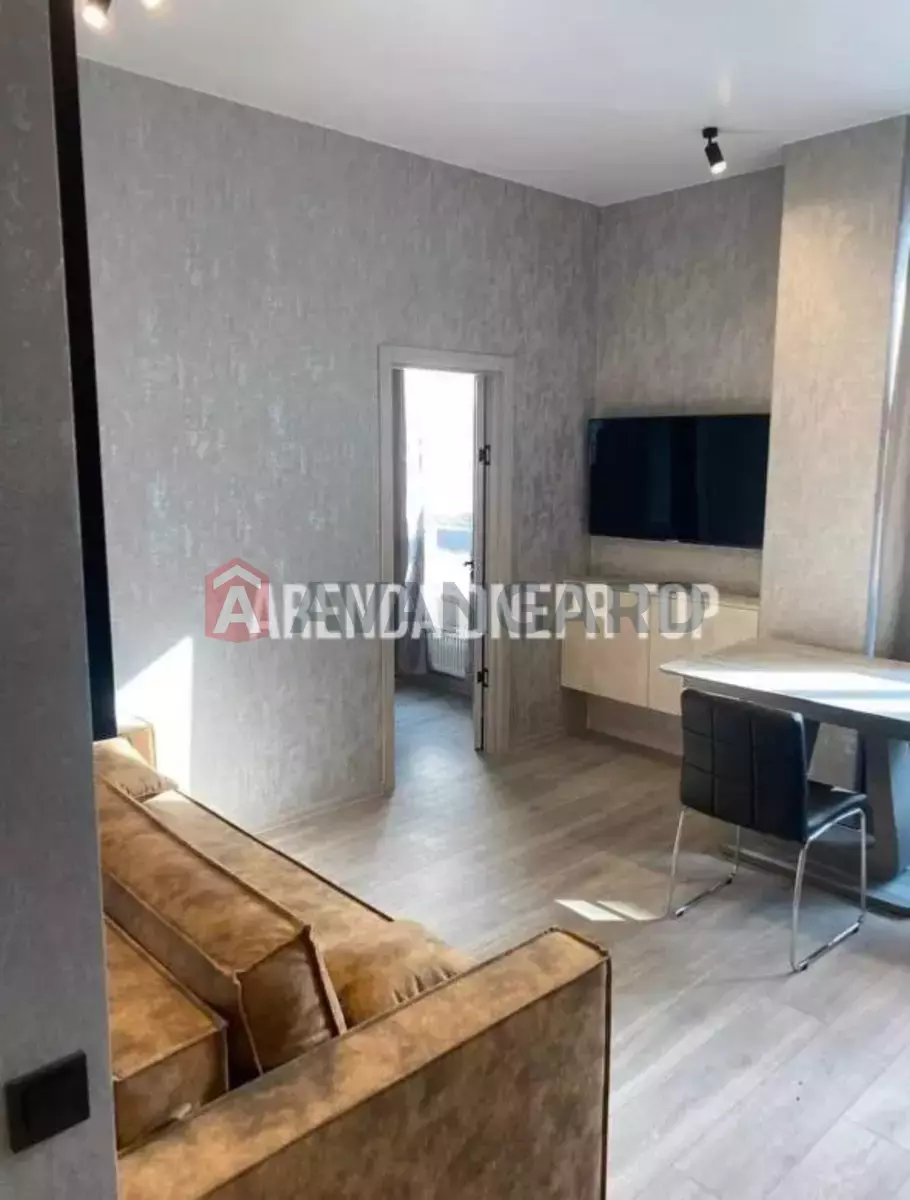 2 ��. ��������, 42/-/- ��. �., 3/10 ������ ���� 8