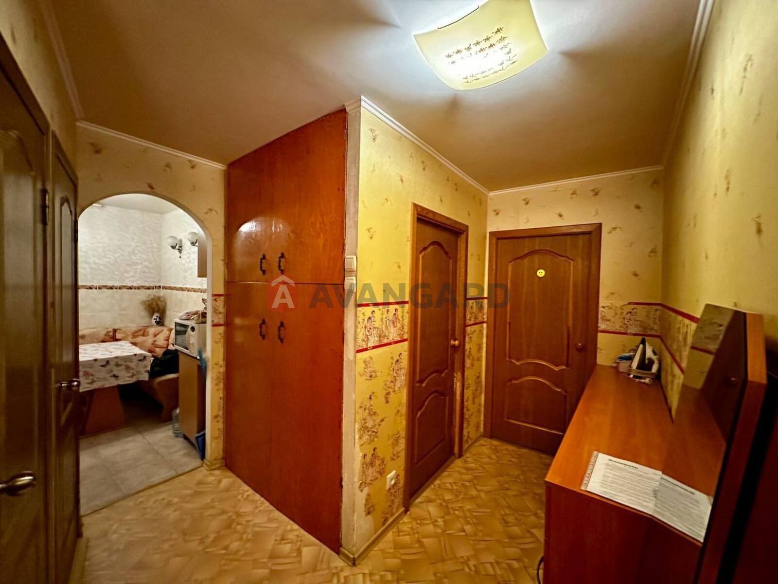 3 ����. ��������, 67/-/7 ��. �., 6/9 ���� ���� 21