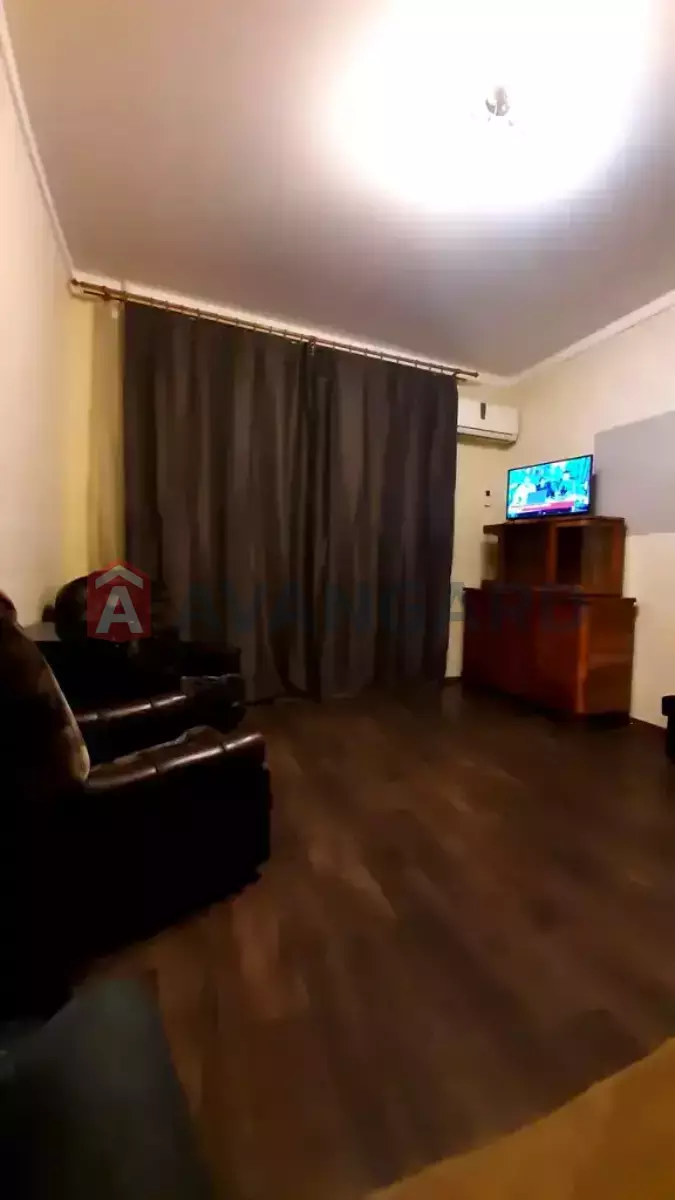 1 ��. ��������, 37/-/- ��. �., 2/4 ������ ���� 1