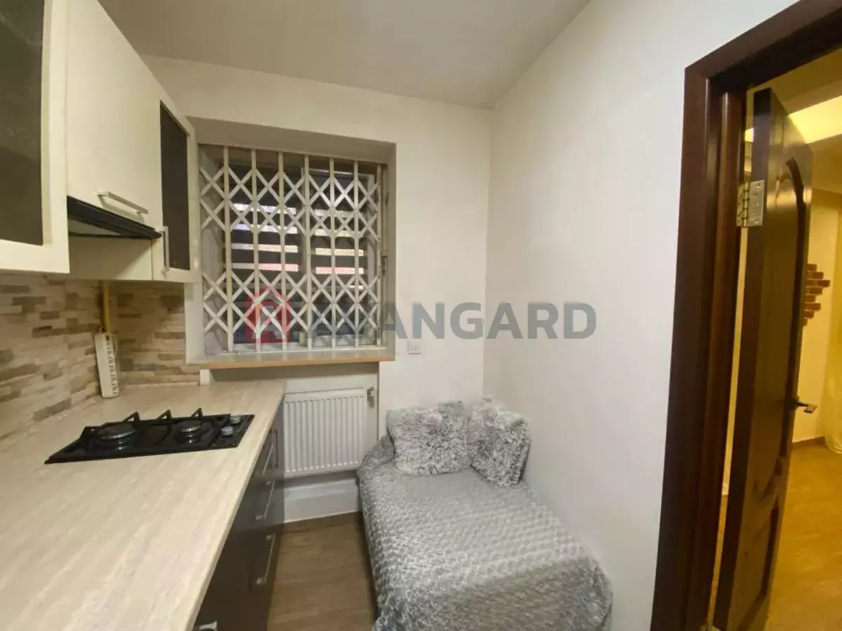 1 ��. ��������, 40/-/- ��. �., 1/5 ������ ���� 2