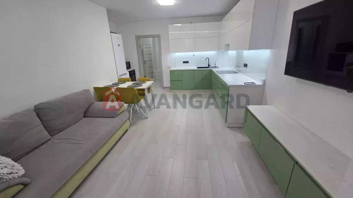 3 . , 70/-/28 . ., 9/10   9