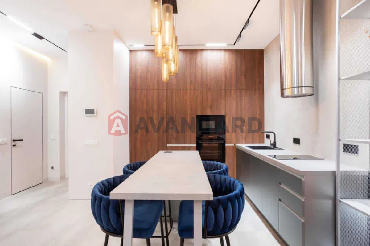 1 ��. ��������, 50/-/22 ��. �., 4/7 ������ ���� 6