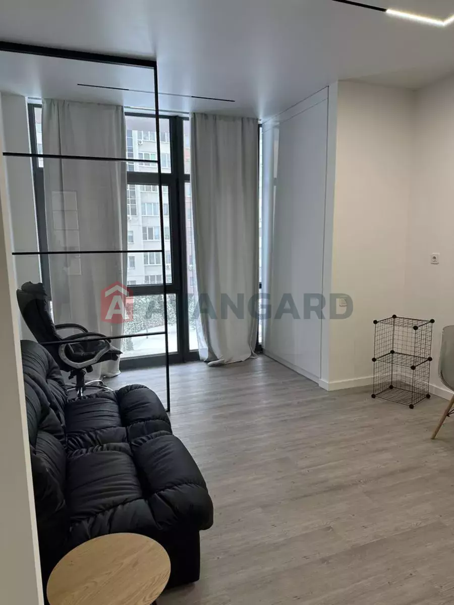 2 ��. ��������, 50/-/20 ��. �., 4/10 ������ ���� 7