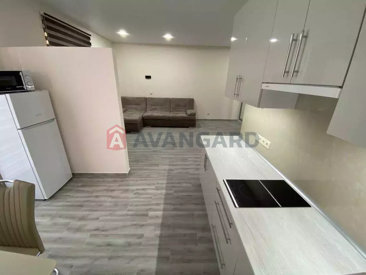 1 . , 37/-/7 . ., 3/4   9