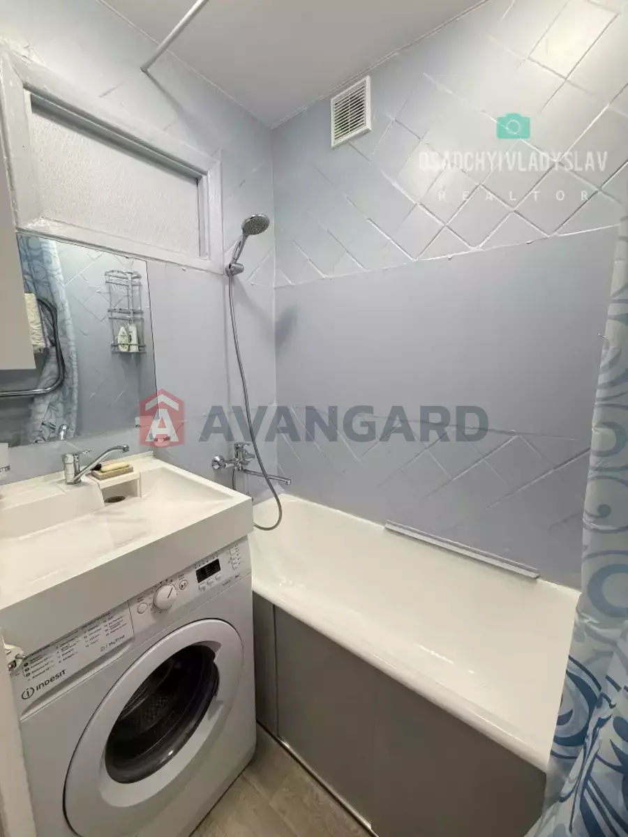 3 ��. ��������, 64/-/- ��. �., 2/9 ������ ���� 6