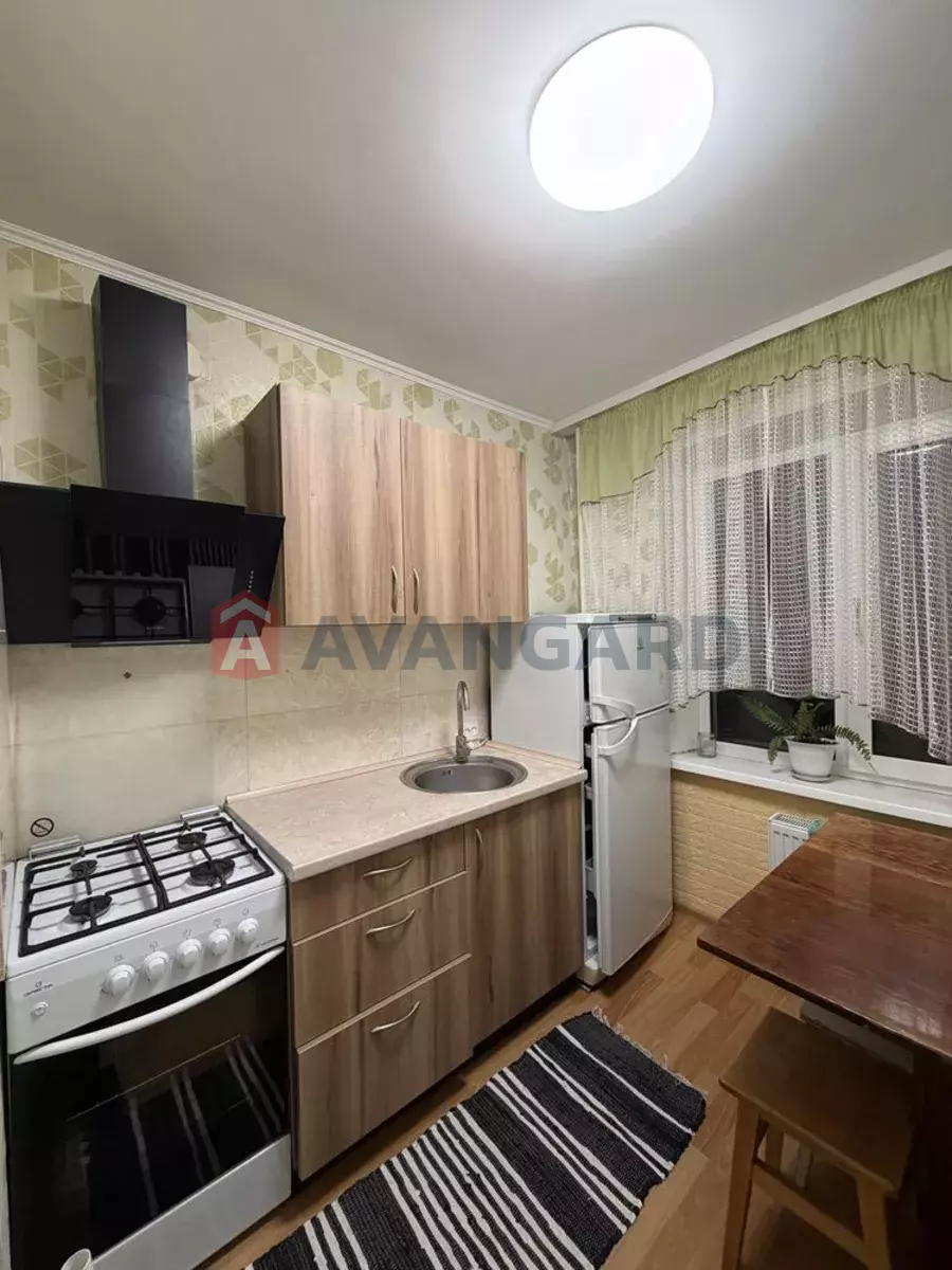 1 ����. ��������, 29/-/11 ��. �., 7/9 ���� ���� 1