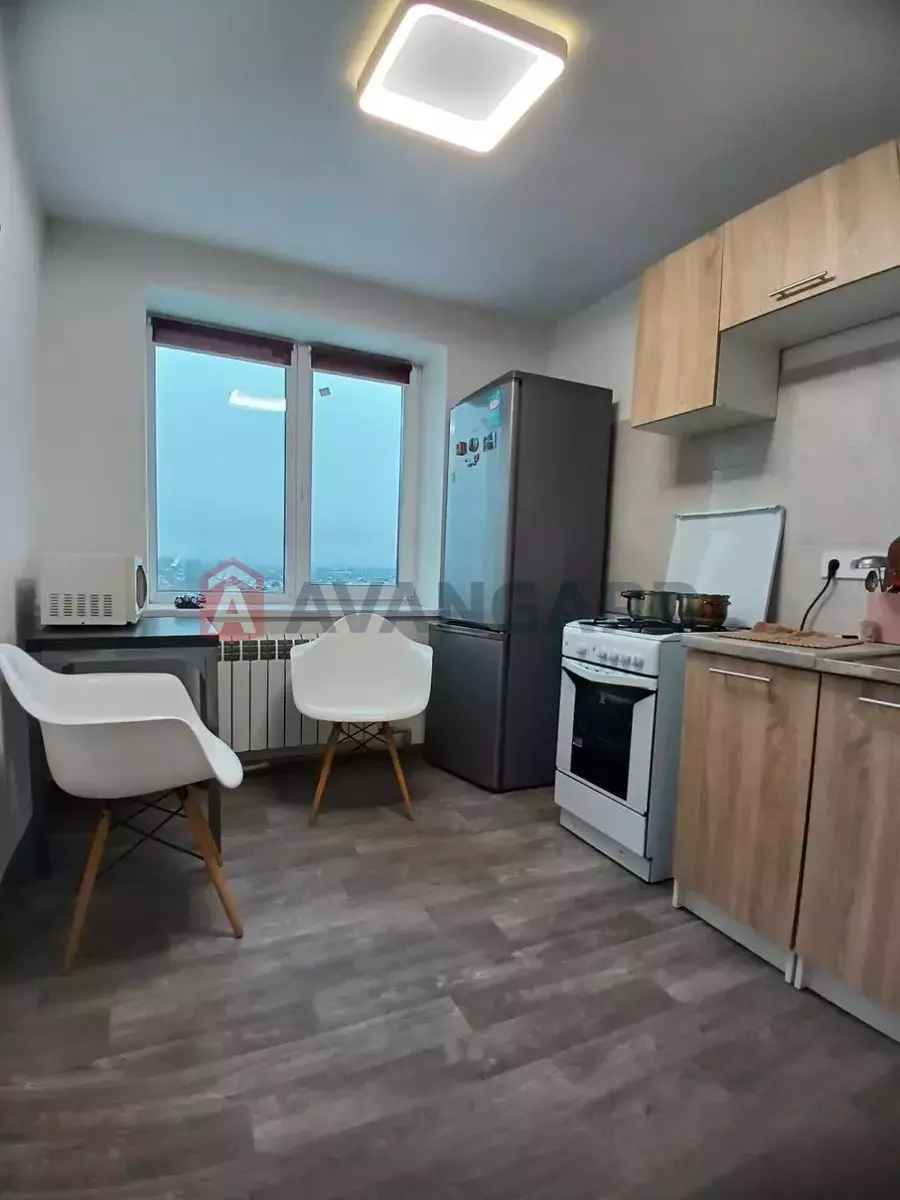 2 ��. ��������, 52/-/- ��. �., 9/10 ������ ���� 1