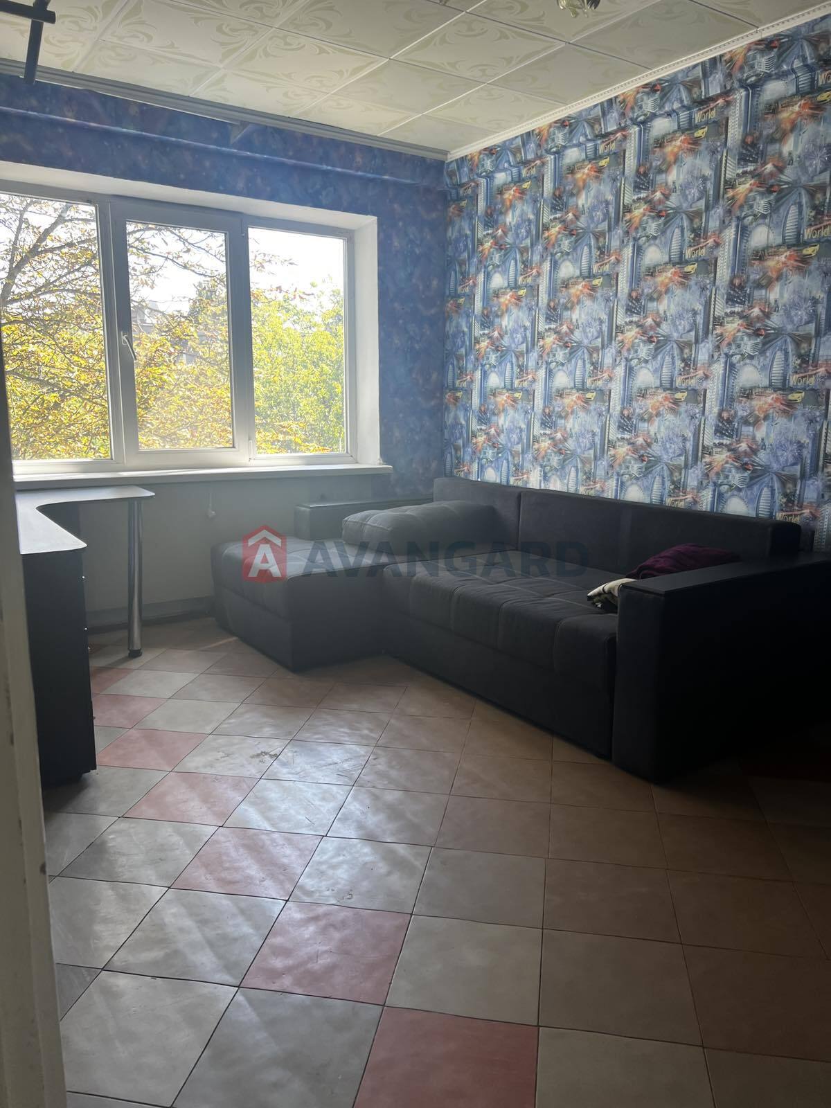 2 ��. ��������, 42/-/7 ��. �., 5/5 ������ ���� 2