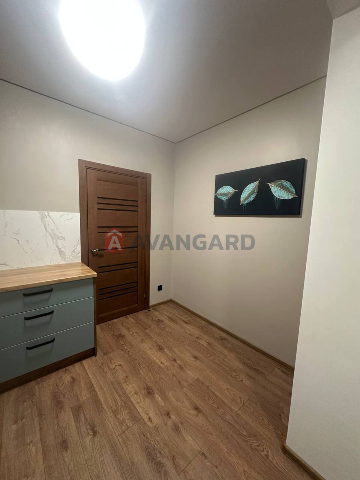 1 ��. ��������, 45/15/15 ��. �., 3/9 ������ ���� 8