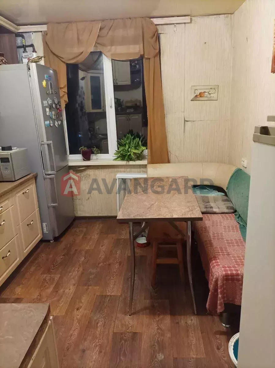 3 . , 70/-/9 . ., 9/9   14