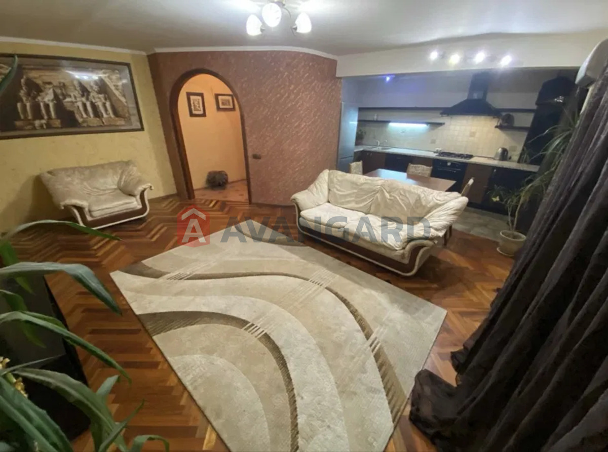 3 ����. ��������, 86/-/15 ��. �., 6/14 ���� ���� 5