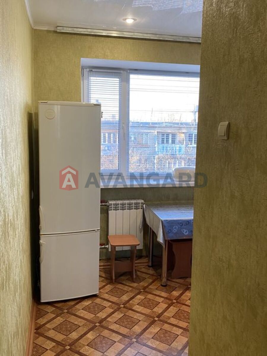 2 ��. ��������, 45/-/7 ��. �., 5/5 ������ ���� 8