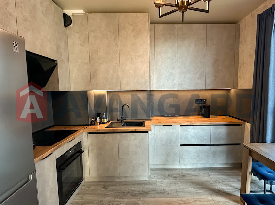 2 ��. ��������, 45/-/- ��. �., 8/13 ������ ���� 3