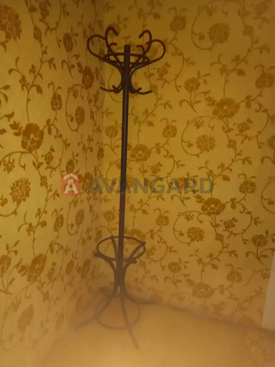 2 ��. ��������, 42/28/6 ��. �., 4/5 ������ ���� 5