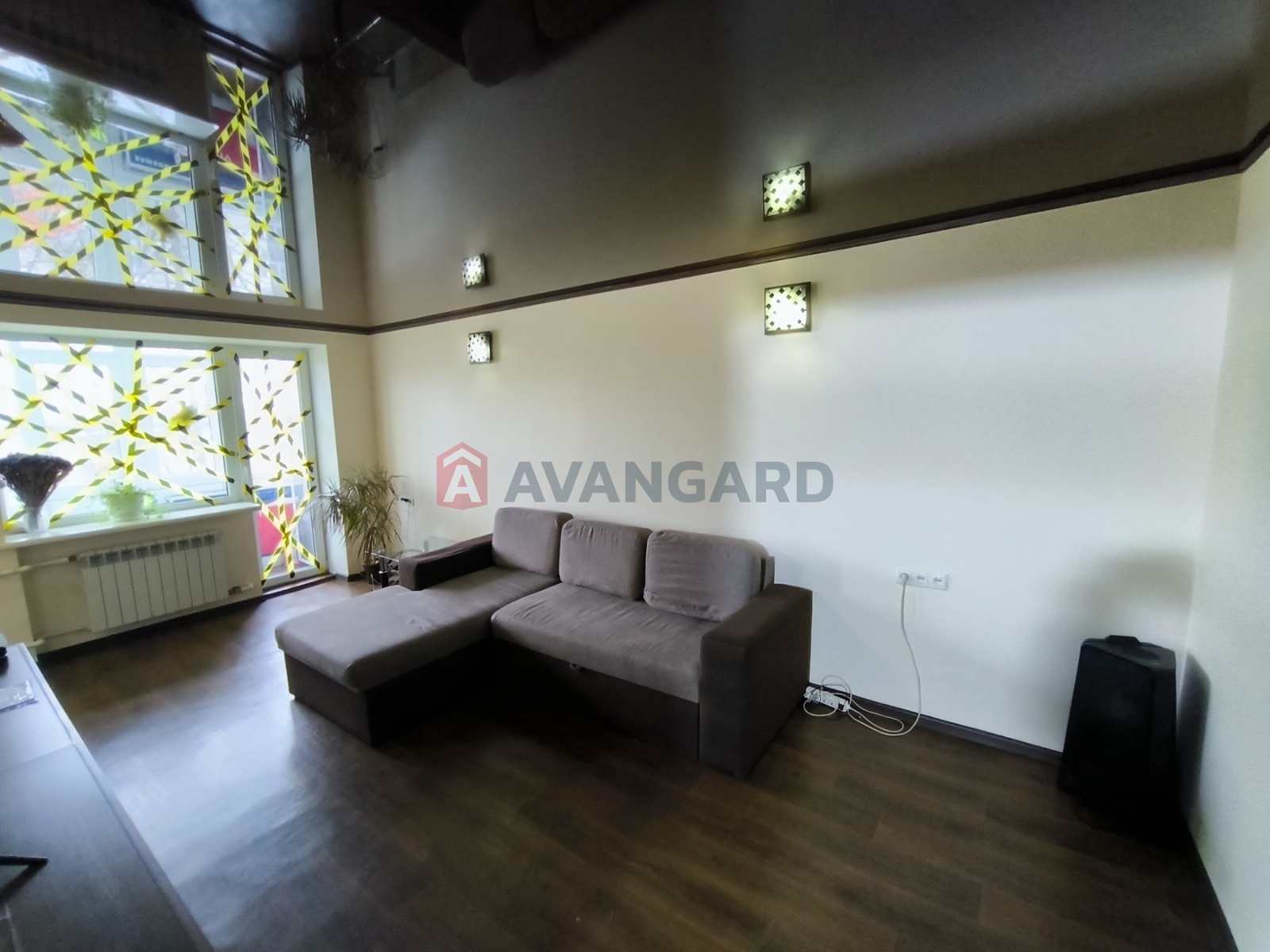 2 ����. ��������, 43/-/7 ��. �., 4/5 ���� ���� 2