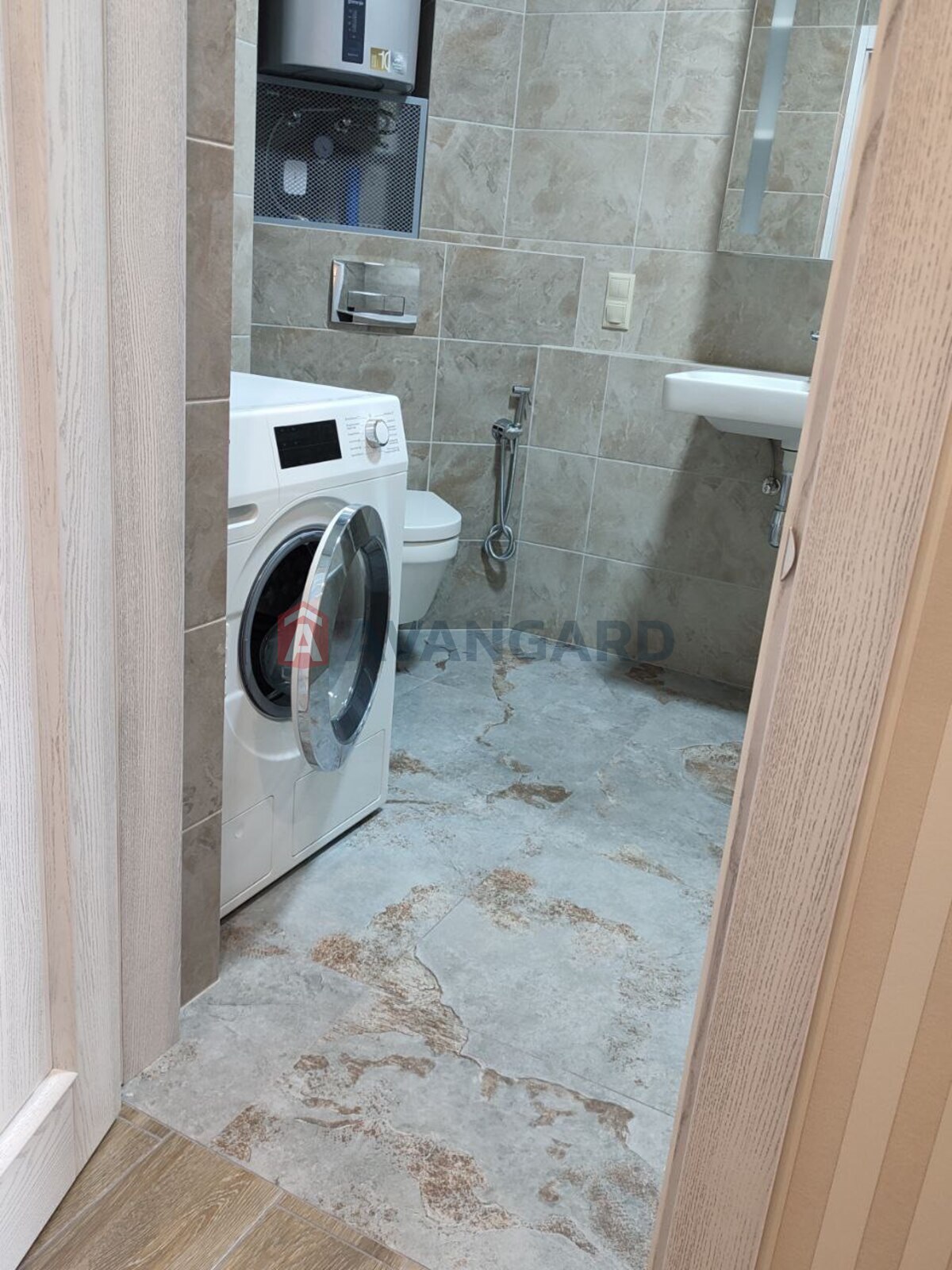 1 ��. ��������, 43/17/13 ��. �., 3/16 ������ ���� 5