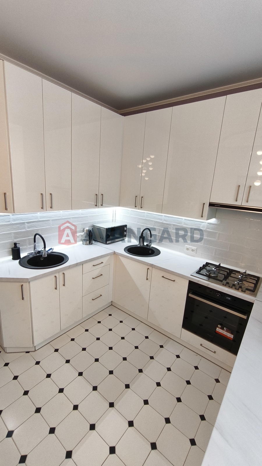 2 . , 56/-/8 . ., 5/5   5