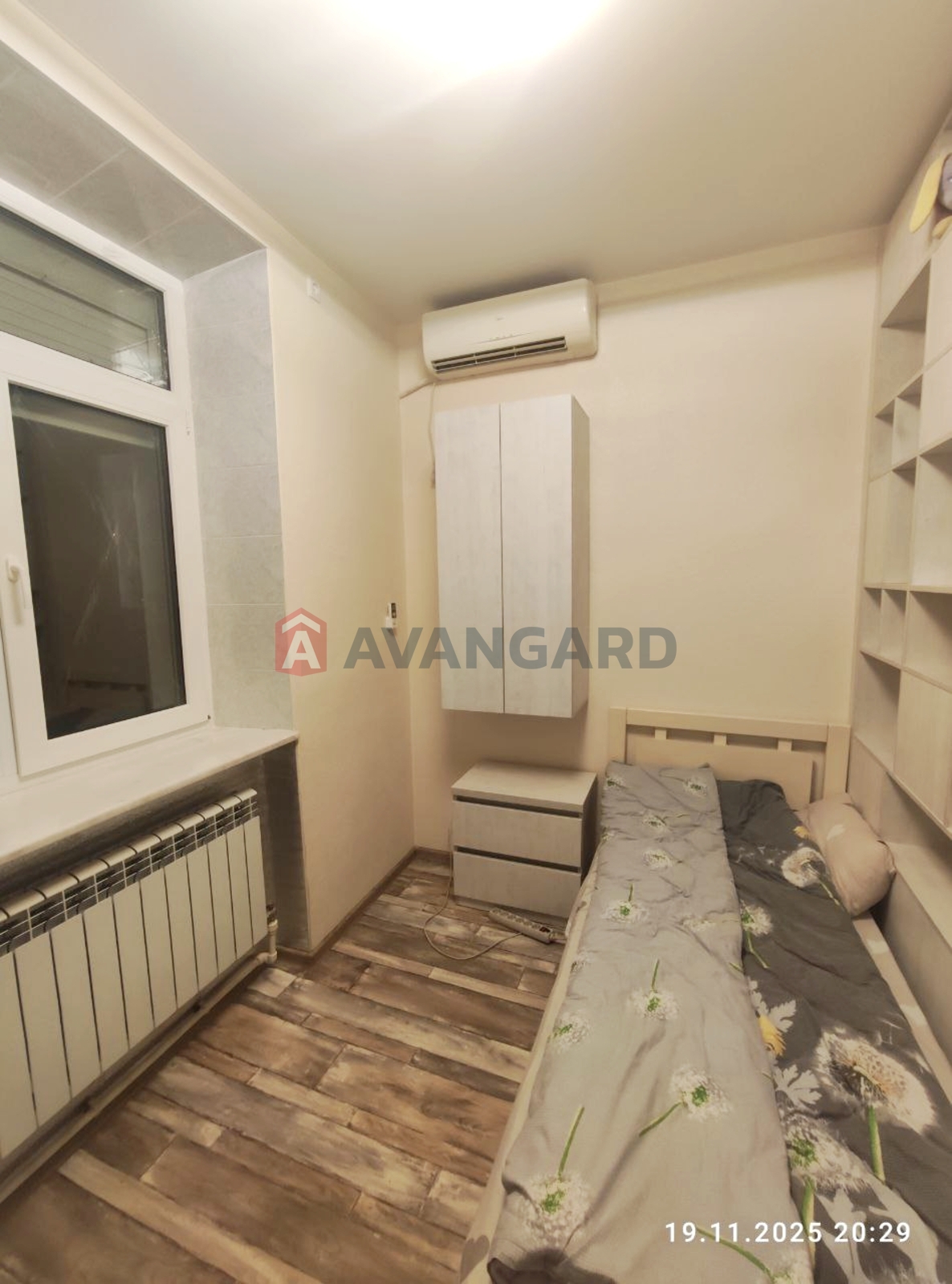 2 . , 52/-/7 . ., 3/3   5