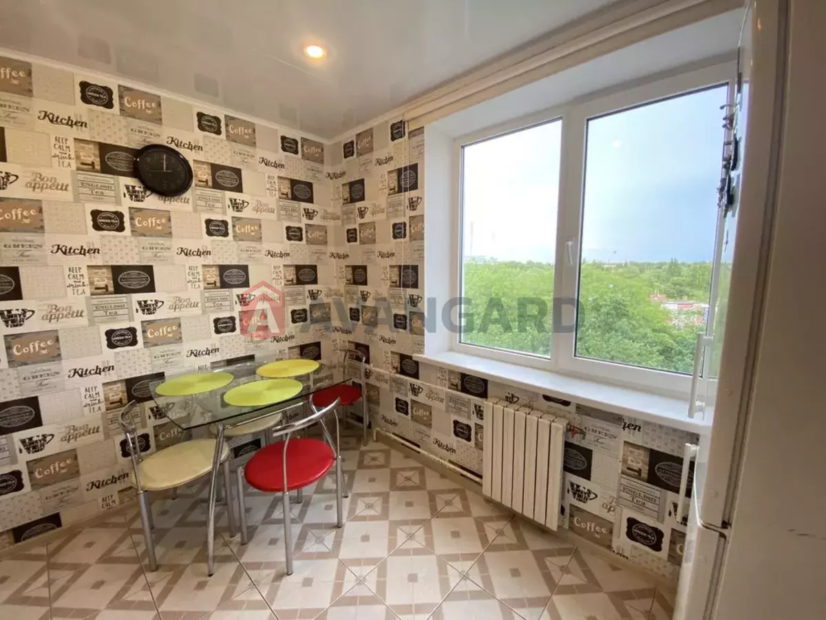 1 ��. ��������, 38/-/8 ��. �., 9/9 ������ ���� 4