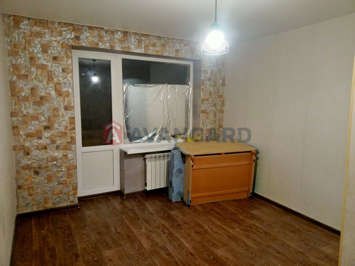 1 ��. ��������, 25/12/6 ��. �., 8/9 ������ ���� 8