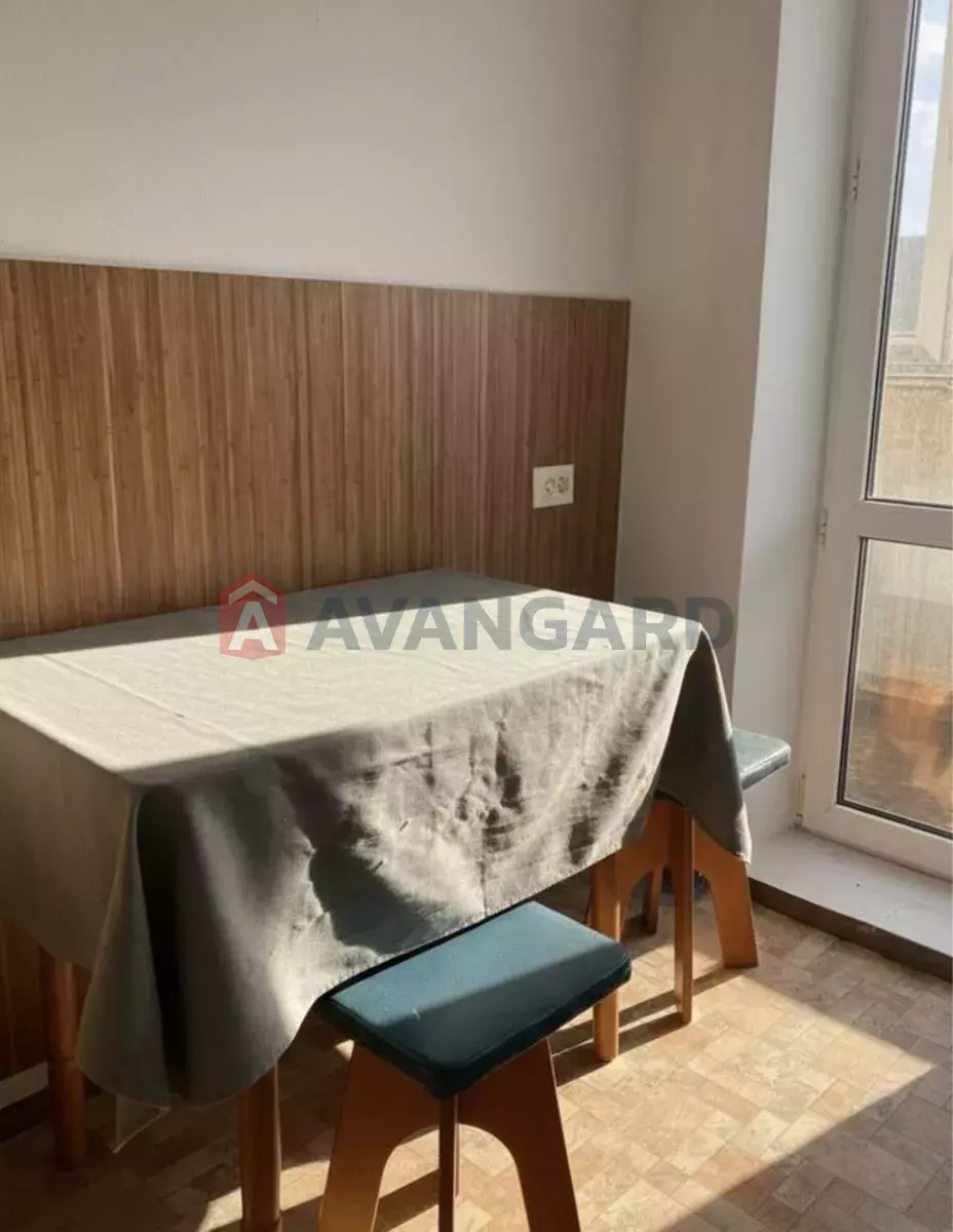 1 ����. ��������, 40/-/8 ��. �., 7/14 ���� ���� 3