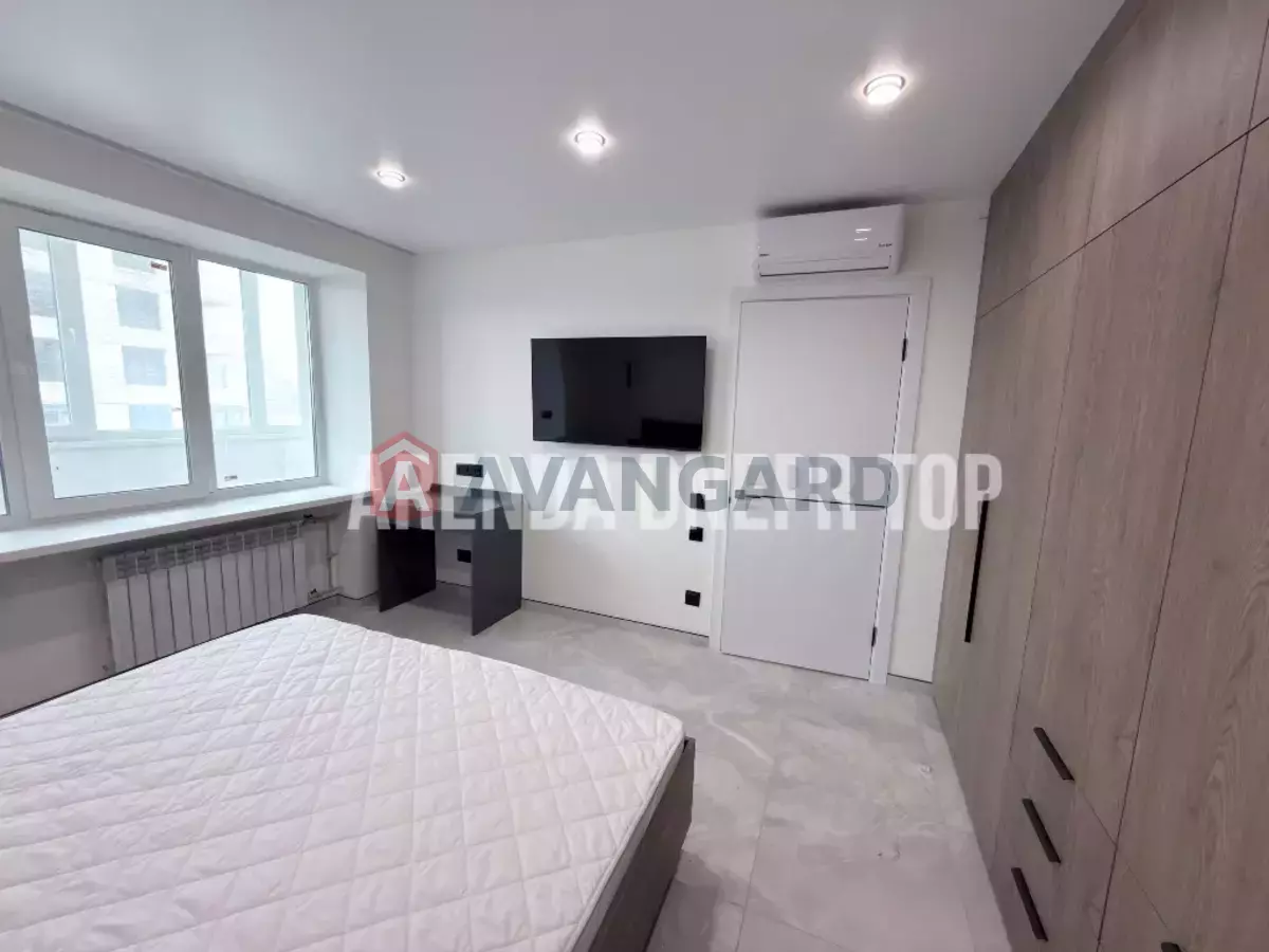 1 ��. ��������, 42/-/- ��. �., 11/16 ������ ���� 6