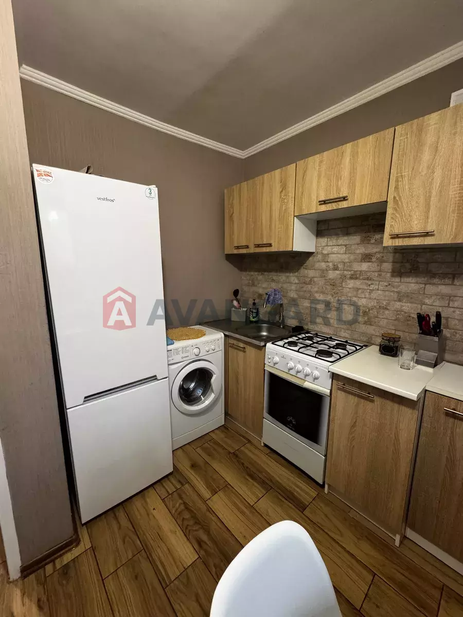 1 ����. ��������, 42/-/13 ��. �., 5/5 ���� ���� 7