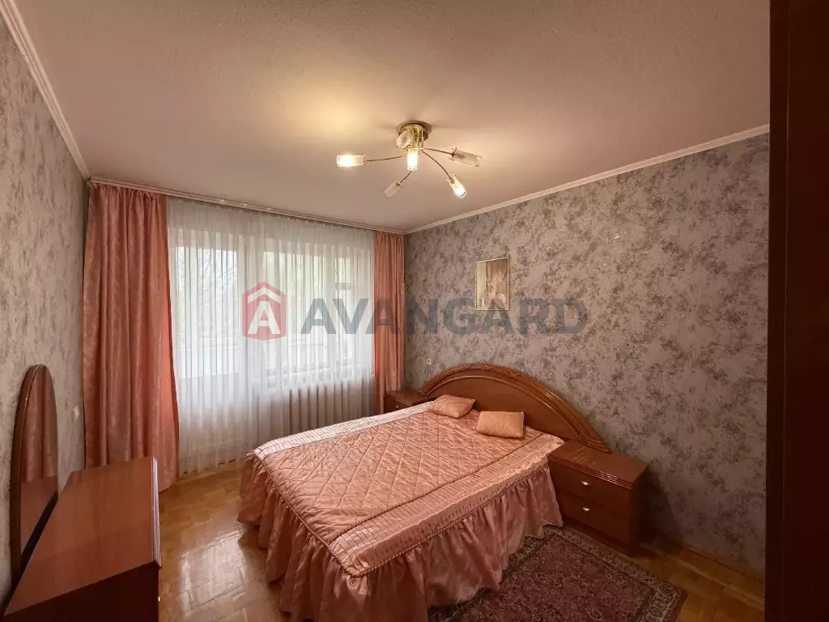 3 ��. ��������, 72/40/9 ��. �., 3/9 ������ ���� 30