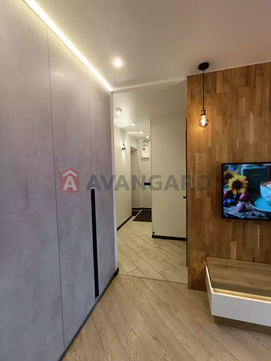 3 . , 58/-/7 . ., 5/5   4