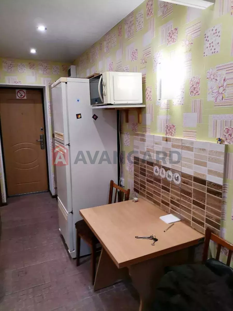 1 ��. ��������, 15/-/4 ��. �., 6/14 ������ ���� 8