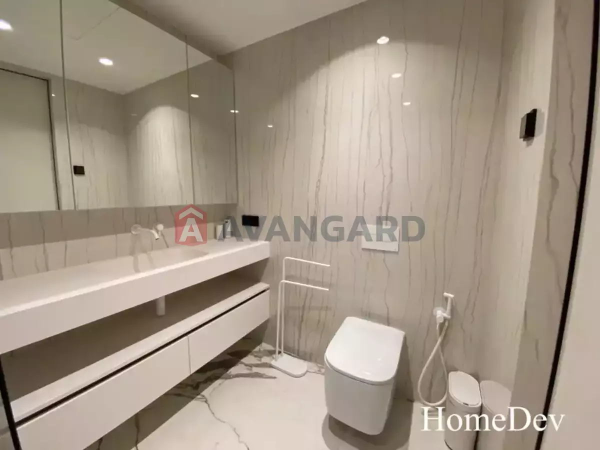 4 ��. ��������, 138/-/25 ��. �., 4/6 ������ ���� 21